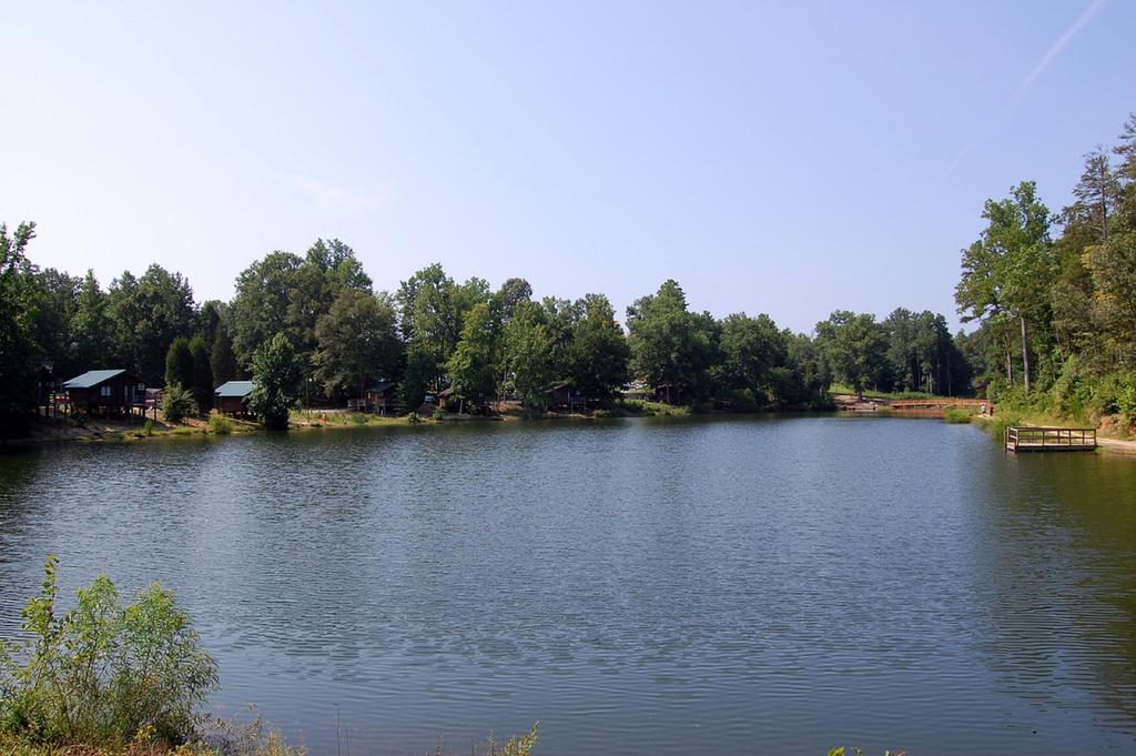 Forest Lake Camping Resort Lakefront Cabin 8 Advance Exterior photo