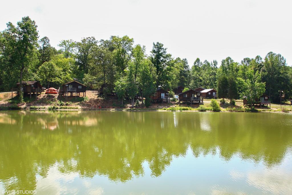 Forest Lake Camping Resort Lakefront Cabin 8 Advance Exterior photo